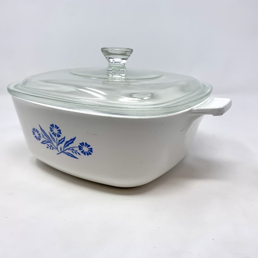 Vintage Blue Cornflower Corning Ware 1.5 Qt. Casserole Dish With Lid, P-1.1/2-B - Picture 3 of 11